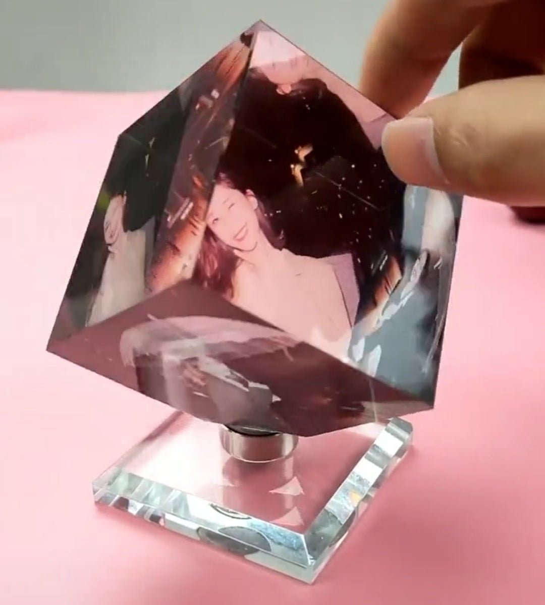 TrueView Crystal - 8cm | Memory Frame by Dana Creative Hub